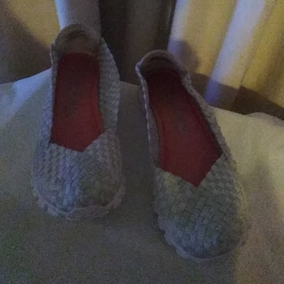 Shoes - Picture 3 of 4